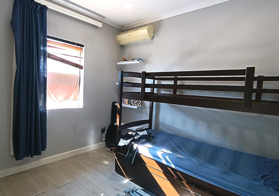 4 Bedroom Property for Sale in Parklands North Western Cape